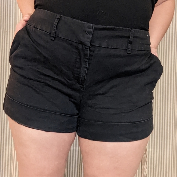 Preloved black shorts - Picture 2 of 6